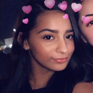 Meet your Posher, Mavis